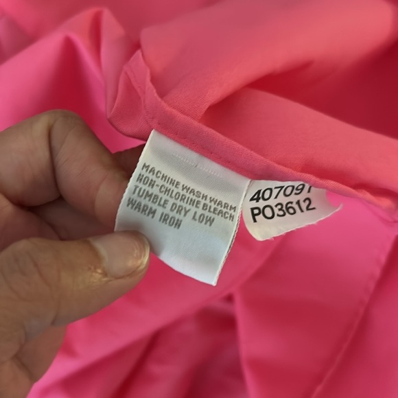 Foxcroft Fuchsia Button-Up Blouse size 4 - Picture 7 of 7